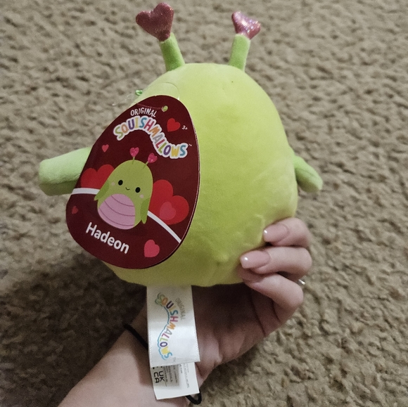 NWT Squishmallows Hadeon the Grasshopper 5" Valentine's Day - Picture 3 of 9